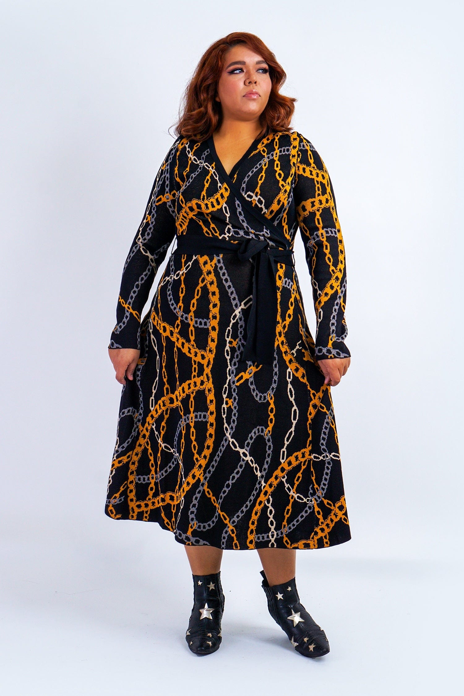 DCD DRESSES Plus Black Chain Print Knit Sweater Midi Dress