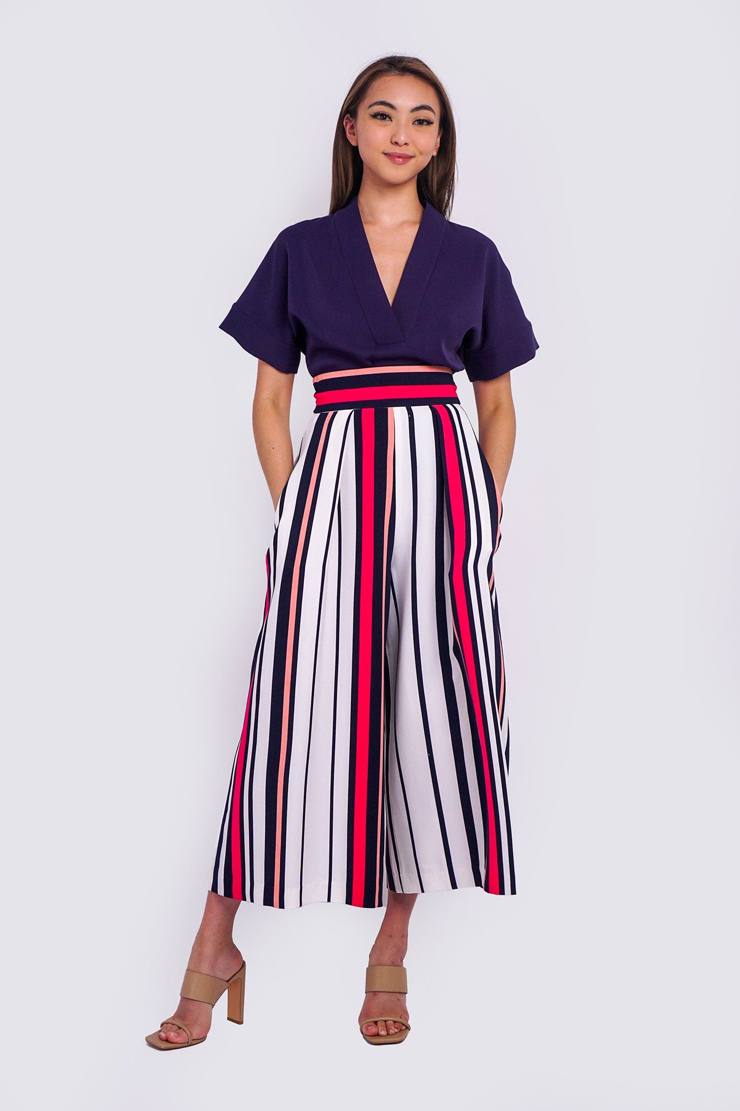 WOMEN'S PLEATED WIDE PANTS (STRIPE)