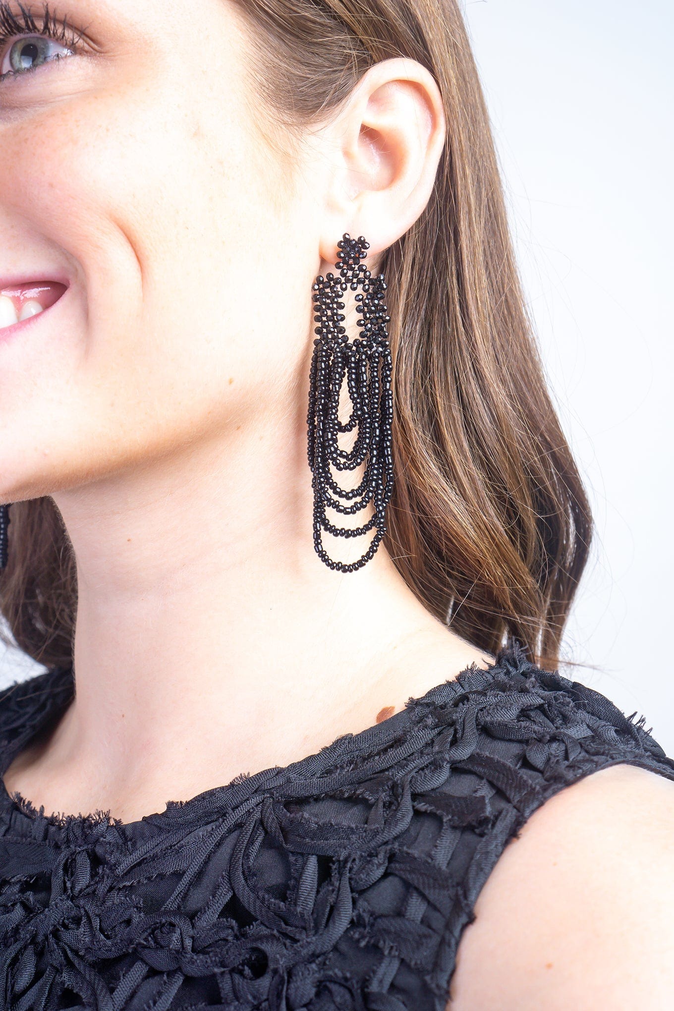 DCD EARRINGS Fashion Black Acrylic Bead Woven Tassel Earrings