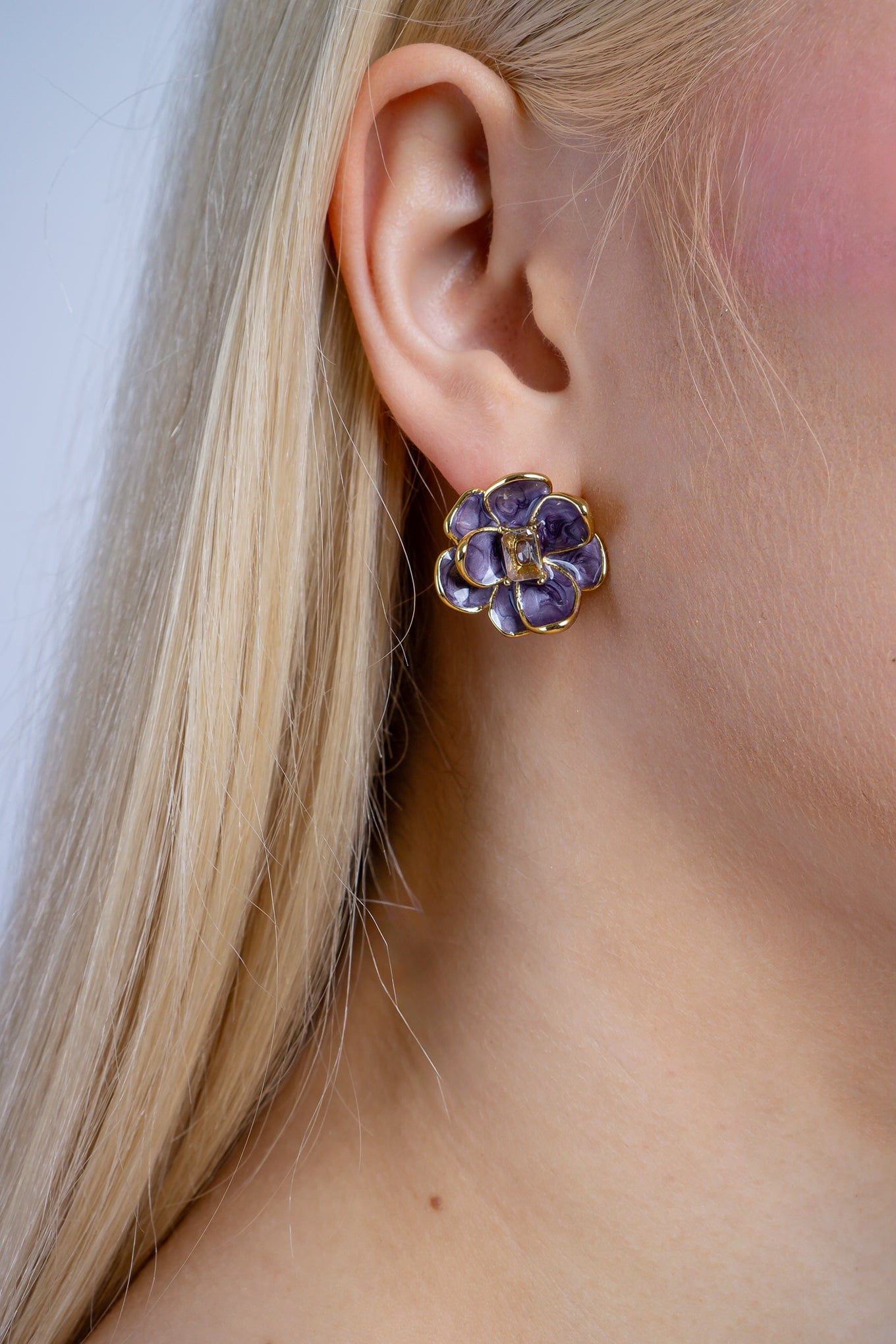 DCD EARRINGS Purple Resin Flower Earrings