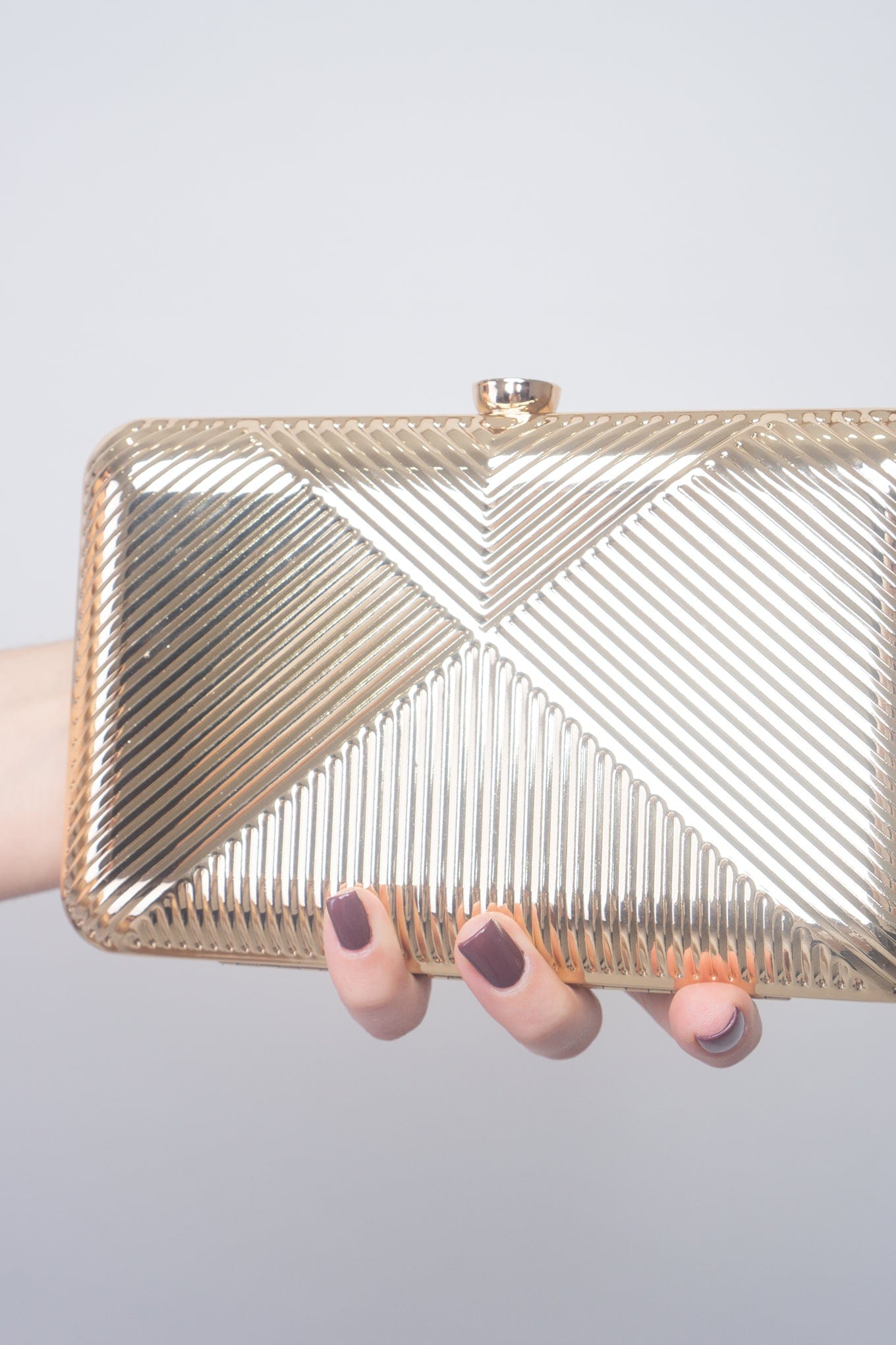 DCD HANDBAGS Gold Vintage Metal Clutch