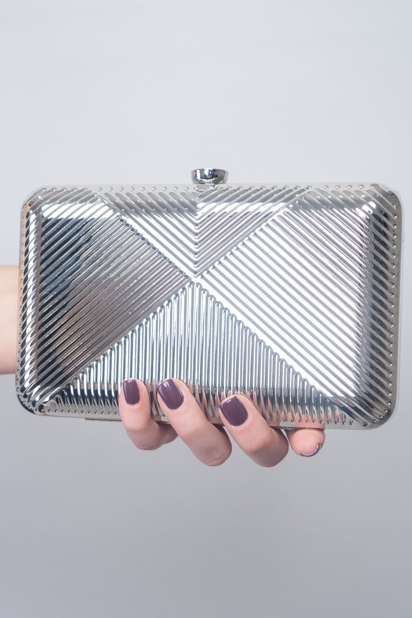 DCD HANDBAGS Silver Vintage Metal Clutch