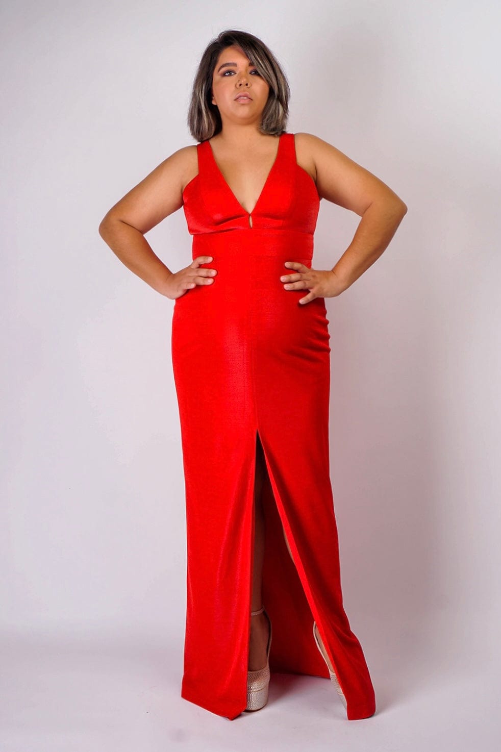 DCD GOWNS Ruby Red Luxe Slim V Neck Sonaya Gown